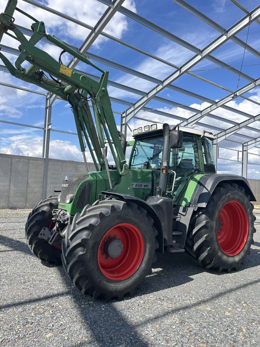 Fendt 820 com3 (718,716) ładowacz Fendt z Niemiec 2011r, 1 właściciel