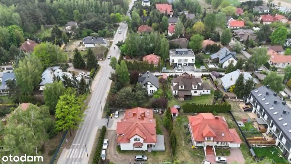 Dom z dużym potencjałem na działce 958 m² – Bobrowiec !!!