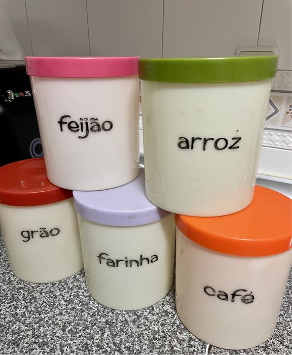 Caixas e latas de cozinha, antigas e vintage