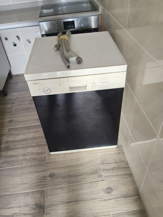 Máquina de lavar loiça a funcionar perfeitamente 75 euros