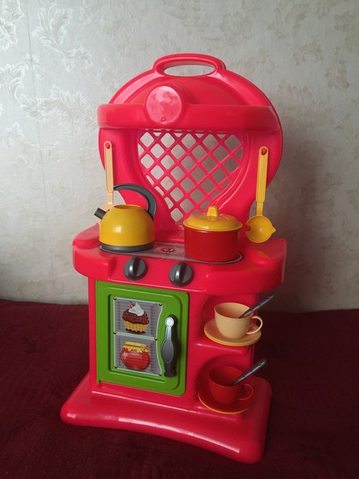 Дитяча ігрова кухня для дівчинки + набір посуду
