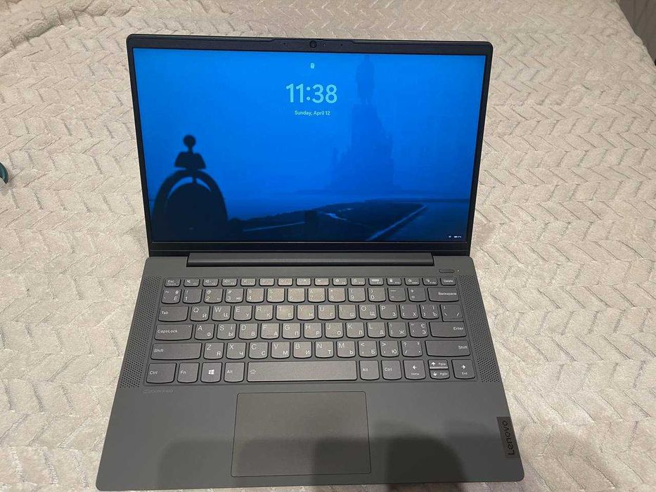 Lenovo IdeaPad 5 / Core i7-1165G7 / RAM 16GB / NVIDIA GeForce / IPS