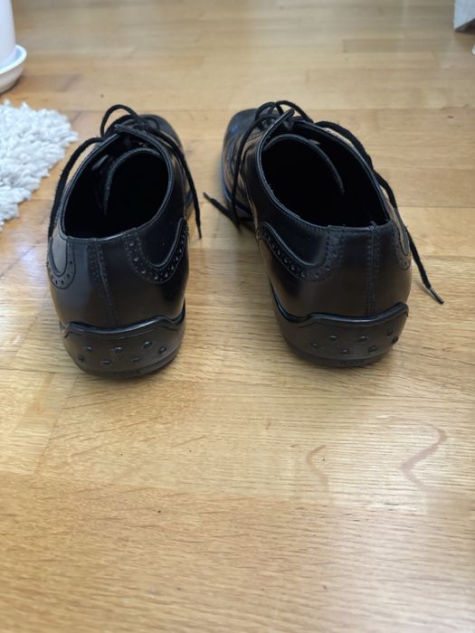 Туфлі бренду Tod’s.