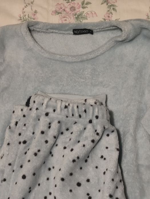 Pijama Auchan tamanho M de mulher