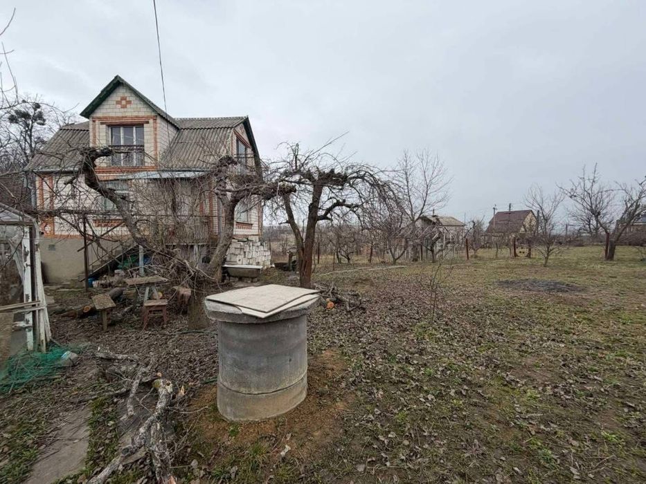 Продаж земельної ділянки 18 сотки  + дача