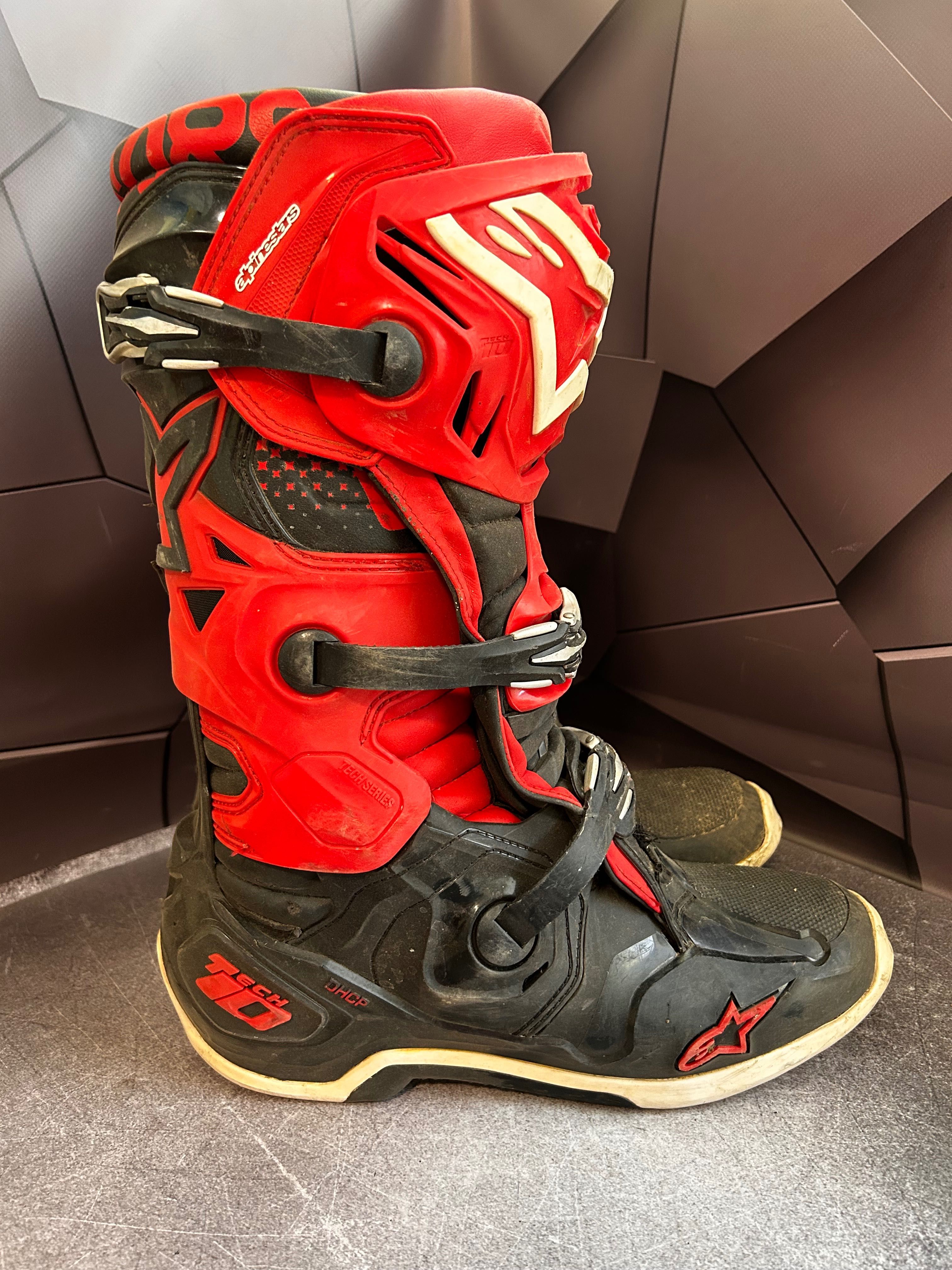 Harga alpinestar tech 10 hotsell