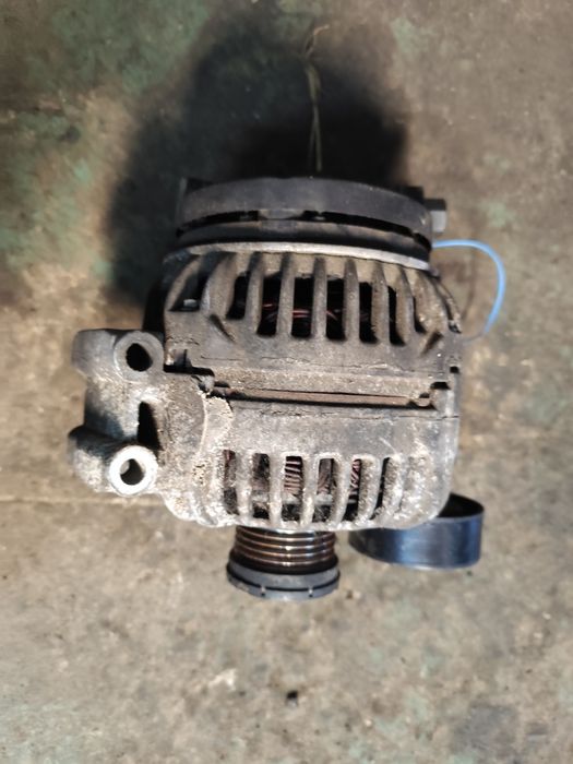 BMW E46 2.0 benzyna alternator 0124.525.045