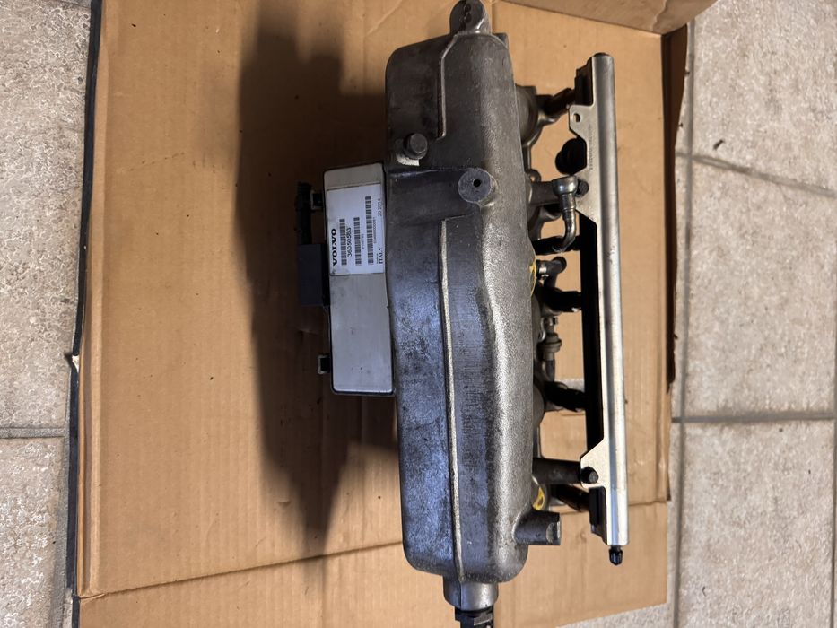 Volvo 2.4t pecas varias Motor