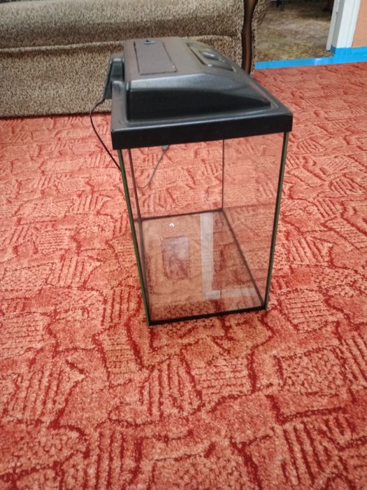 Продам аквариум на40л.