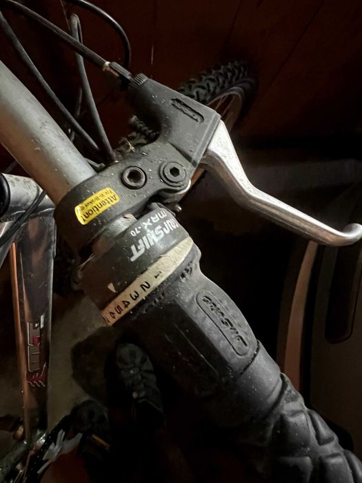 Bicicleta BTT Esmaltina – Como Nova