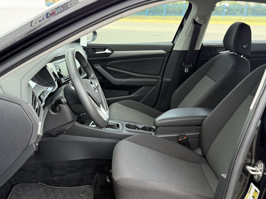 Volkswagen Jetta 2019