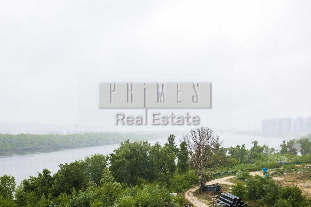 Продажа 2к квартиры 135м2, ЖК Заречный, пр-т Бажана Николая, 1А