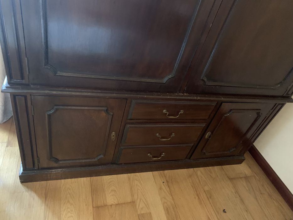 Guarda fatos madeira maciça