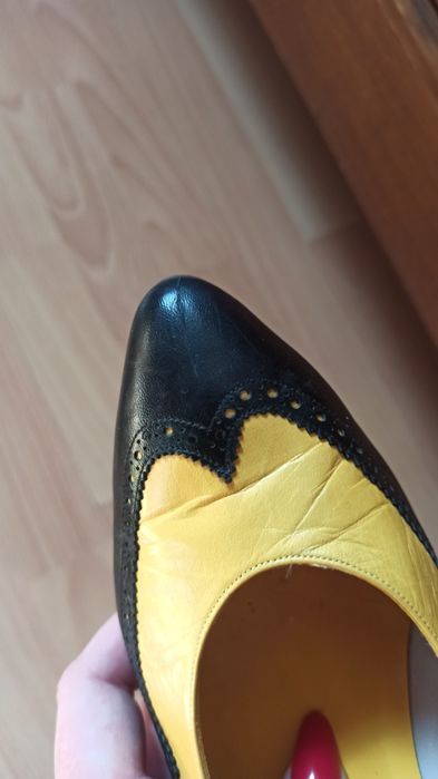 Czółenka skóra czarno-żółte