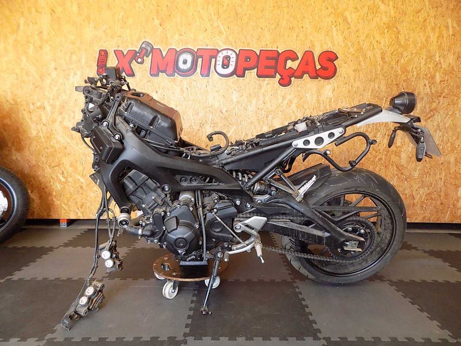 Yamaha Xsr 900 ano 2019 para peças.