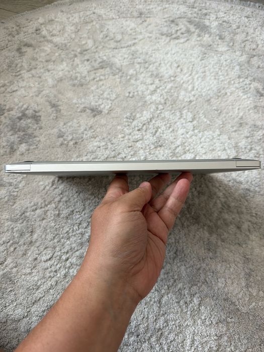 Macbook Air 2020 M1 8/256gb
