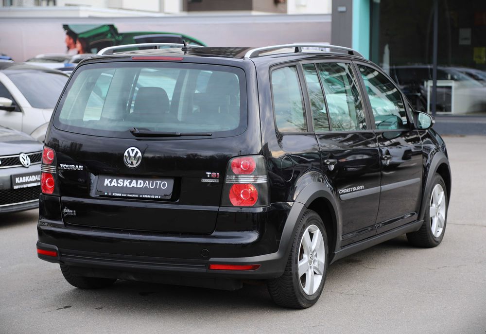 Volkswagen Cross Touran 2009