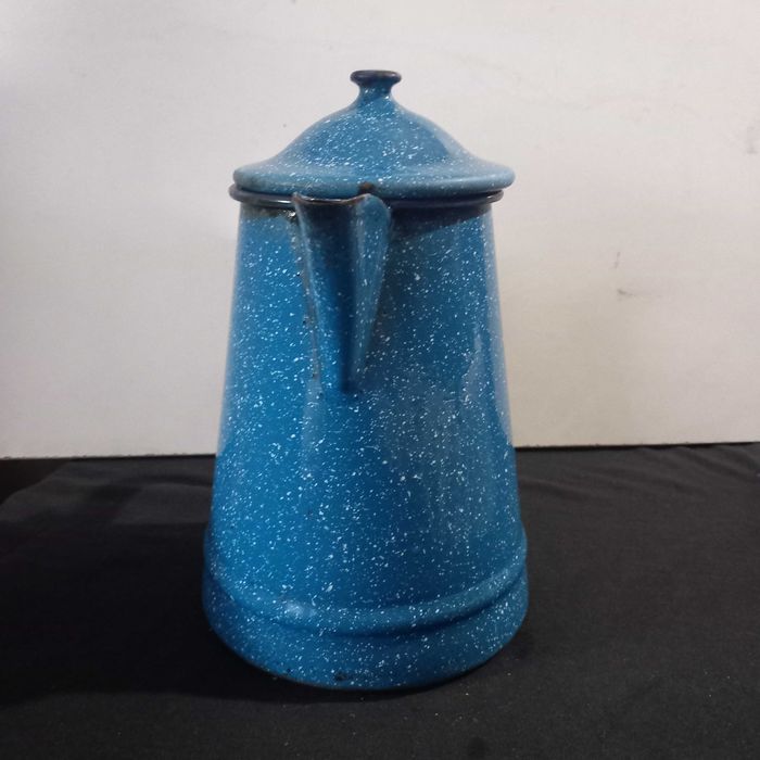 Chaleira azul em esmalte
