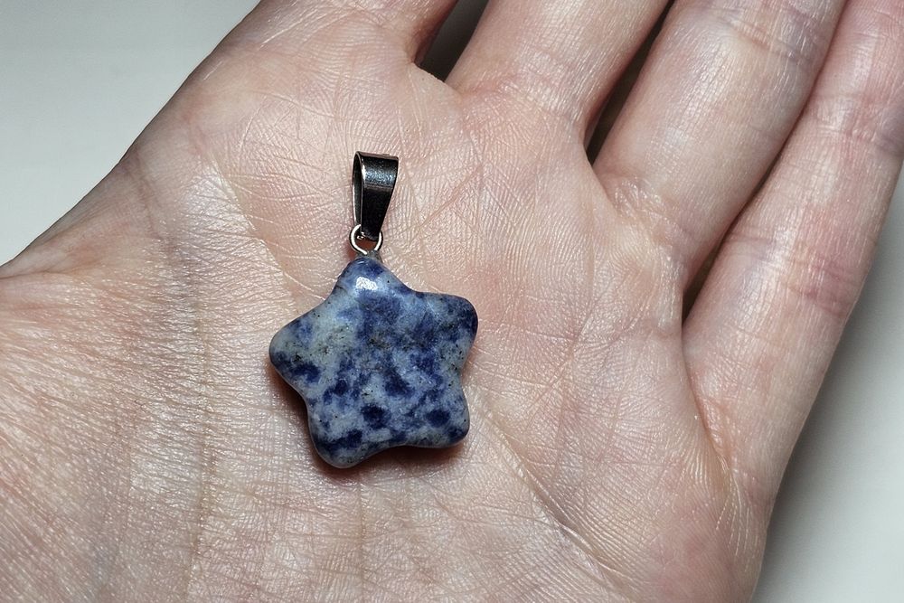 Zawieszka Sodalit Naturalny – Gwiazdka