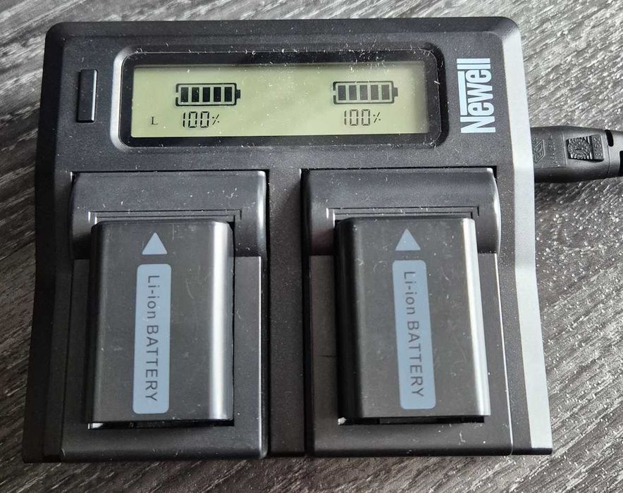 Sony Alpha a6300 + obiektyw + baterie + ładowarka