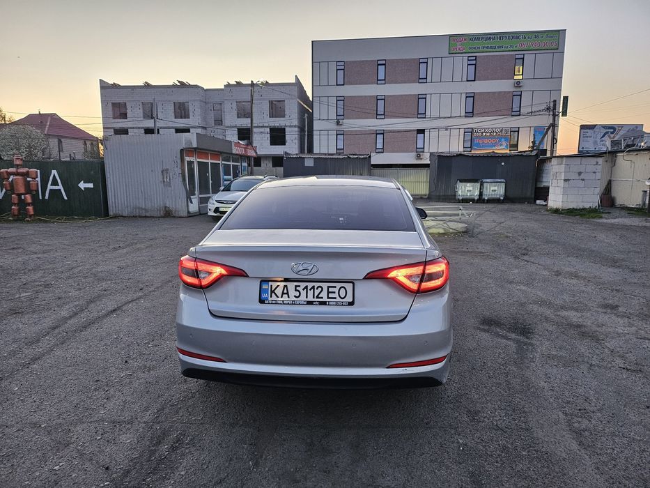 Продам Sonata LF