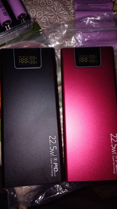 Энергия без компромиссов: Мощный Power Bank 22.5W на 8 х18650