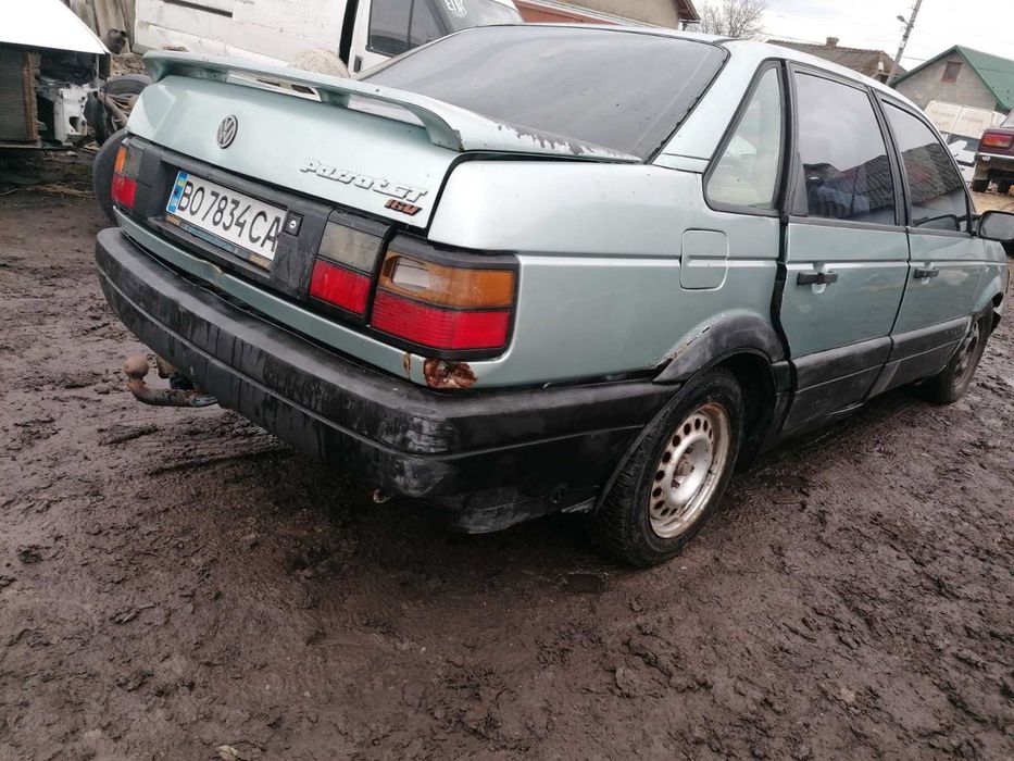 Продається пасат б3 не на ходу