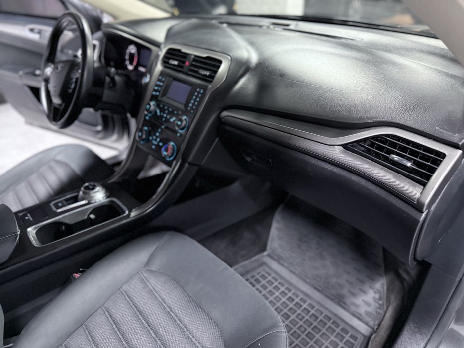 FORD FUSION  SE 2017.  2.5 бензин.ИДЕАЛ
