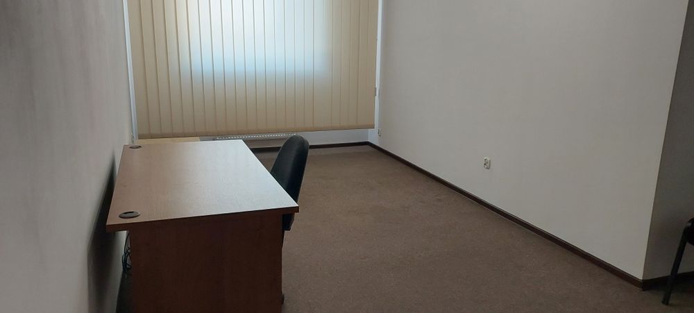 Wynajem pomieszczeń biurowo/usługowych 21m