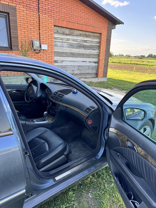 Mercedes w211 E270