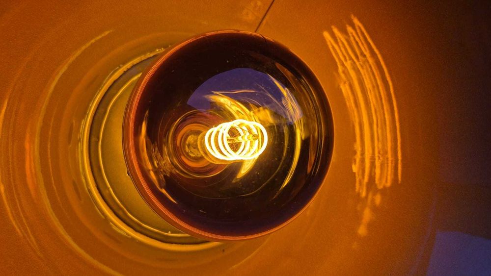 ZestawDJ mikser, kontroler, kolumny QSC, lampy retro, mikrofon, stółDJ