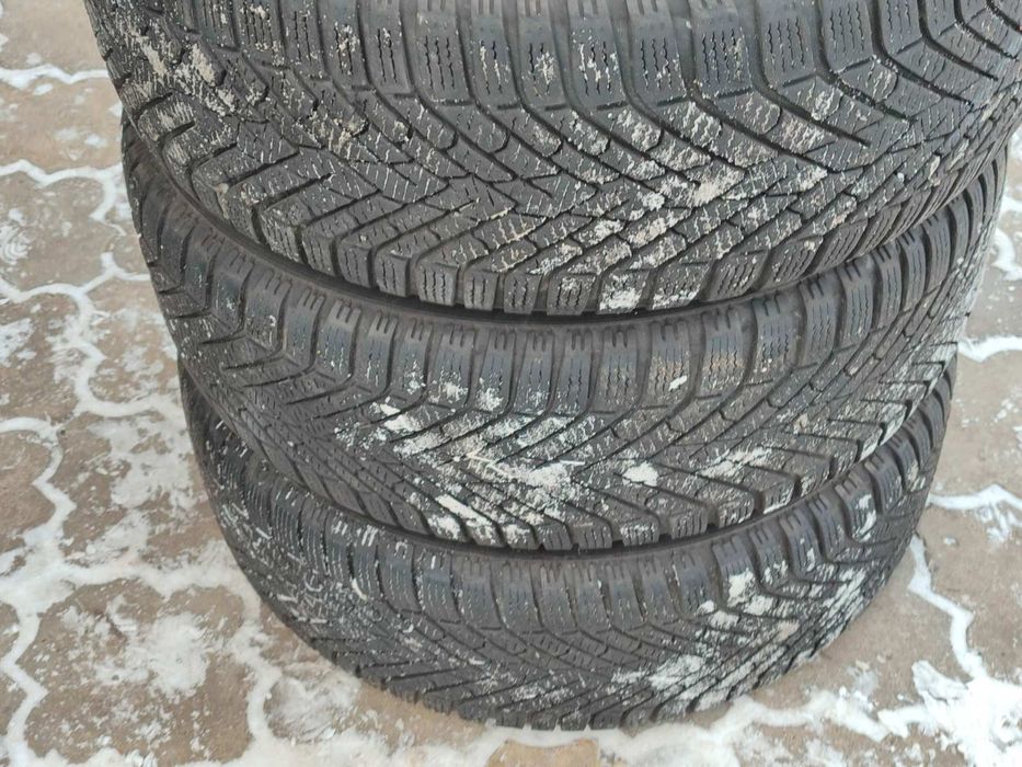 Продам Шини на 17 Майже нові 225*50. PIRRELI 2022 рік Зима