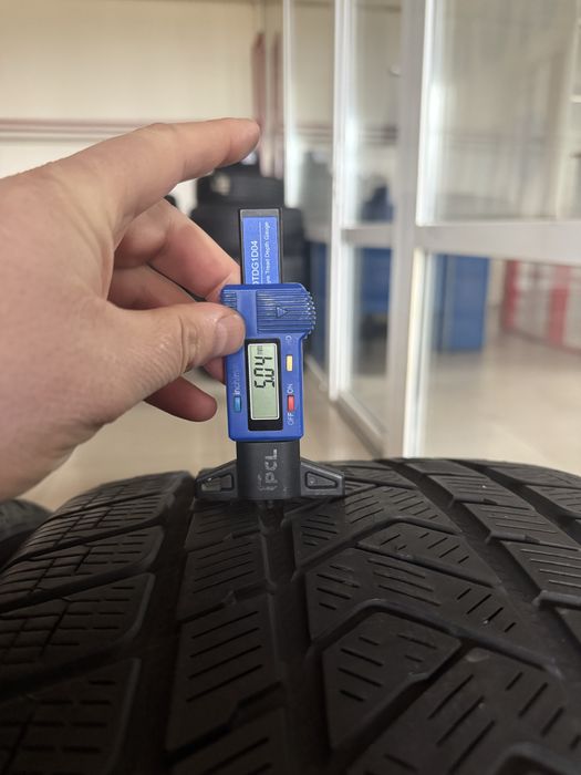 Шини зимові різноширокі 295/35/21 265/40/21 Pirelli зимние шины