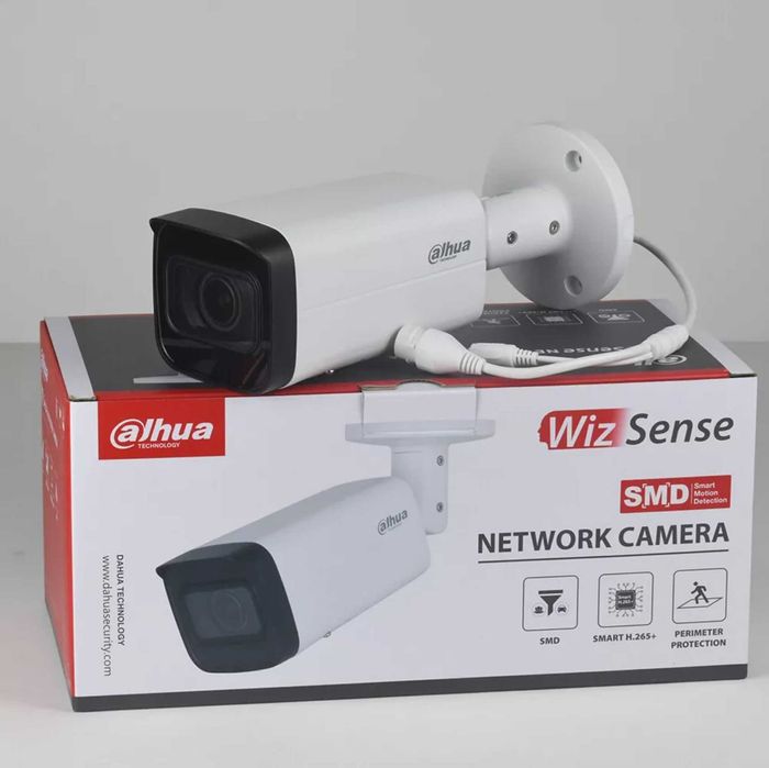 IP камера вариофокальная 8мп Dahua DH-IPC-HFW2841T-ZS (2.7 - 13.5 мм)