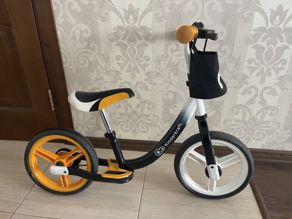 Дитячий біговел Kinderkraft