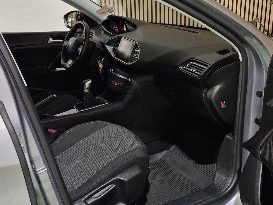 Peugeot 308 1.6HDI ALLURE - 84.000KM | GARANTIA | NACIONAL