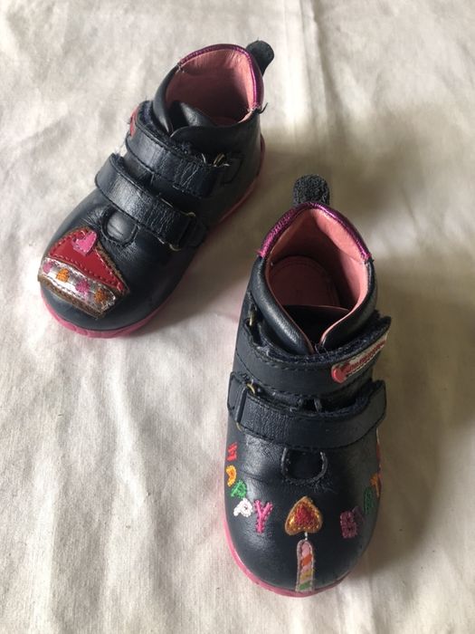Botas menina Agatha Ruiz de la Prada em pele tamanho 21
