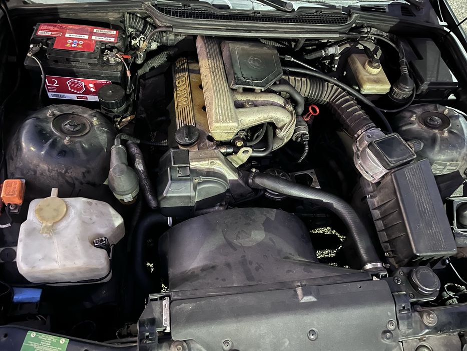 BMW E36 316i conservado