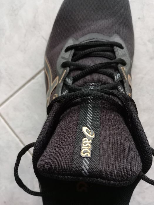 Sapatilhas Ascis como novas