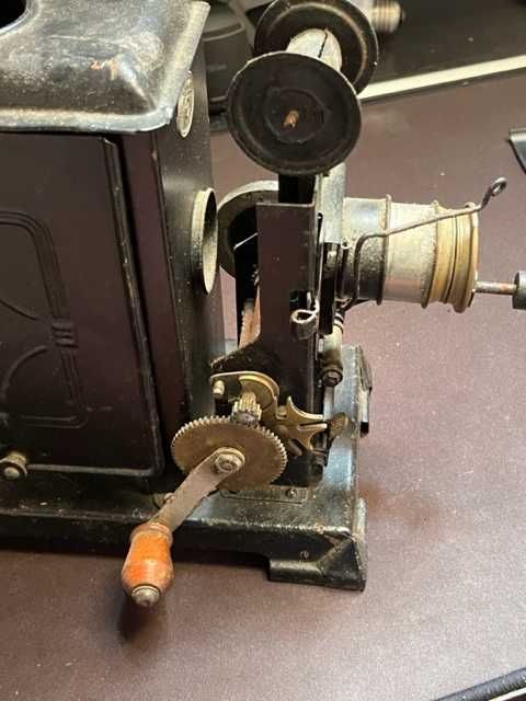 Máquina de projetar muito antiga