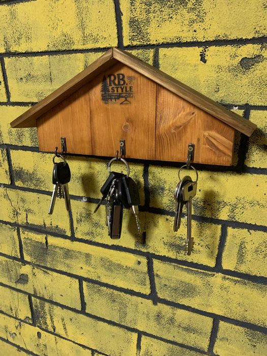 Полка ключница - Ключница домик