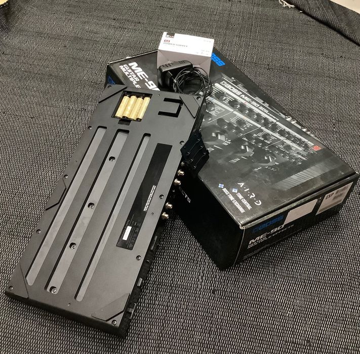 Pedaleira Boss ME 90