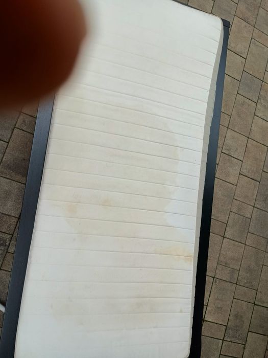 Łóżko 90x200 czarne z materacem