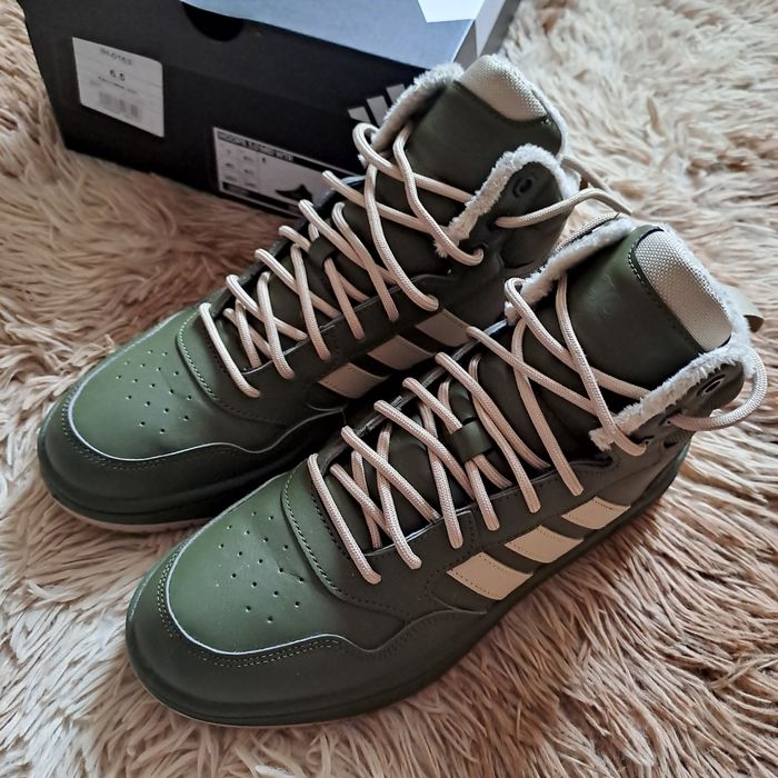 Оригінальні хайтопи фірми Adidas