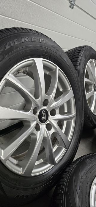 215 65 R17 Kia Mazda Hyundai Mitsubishi 5x114.3 ET40