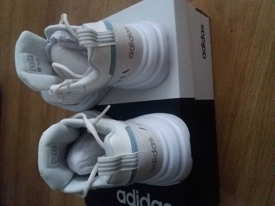 Buty  Adidas sportowe