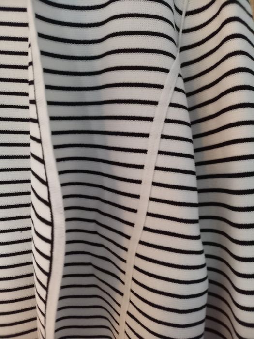 Biało - czarny żakiecik narzutka S