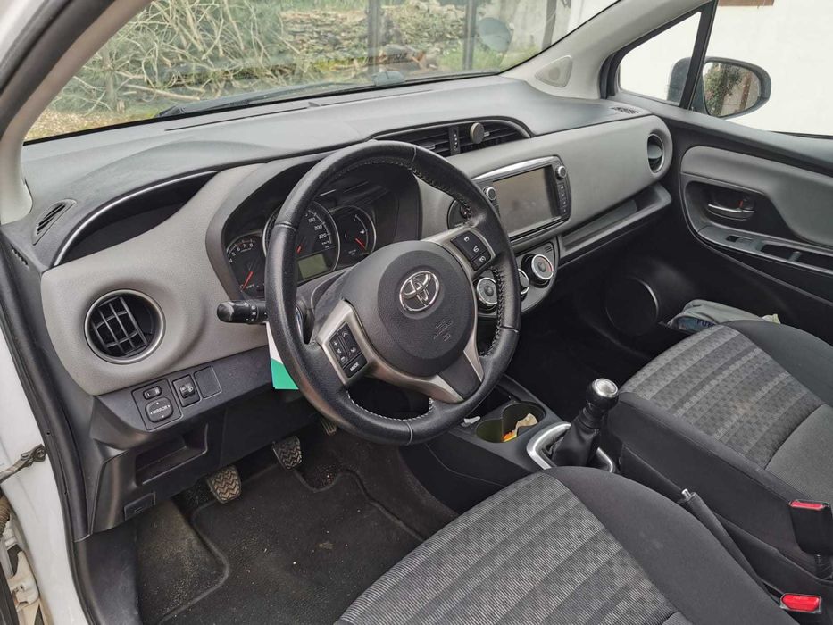 White Toyota Yaris 2016 for Sale – Excellent Condition