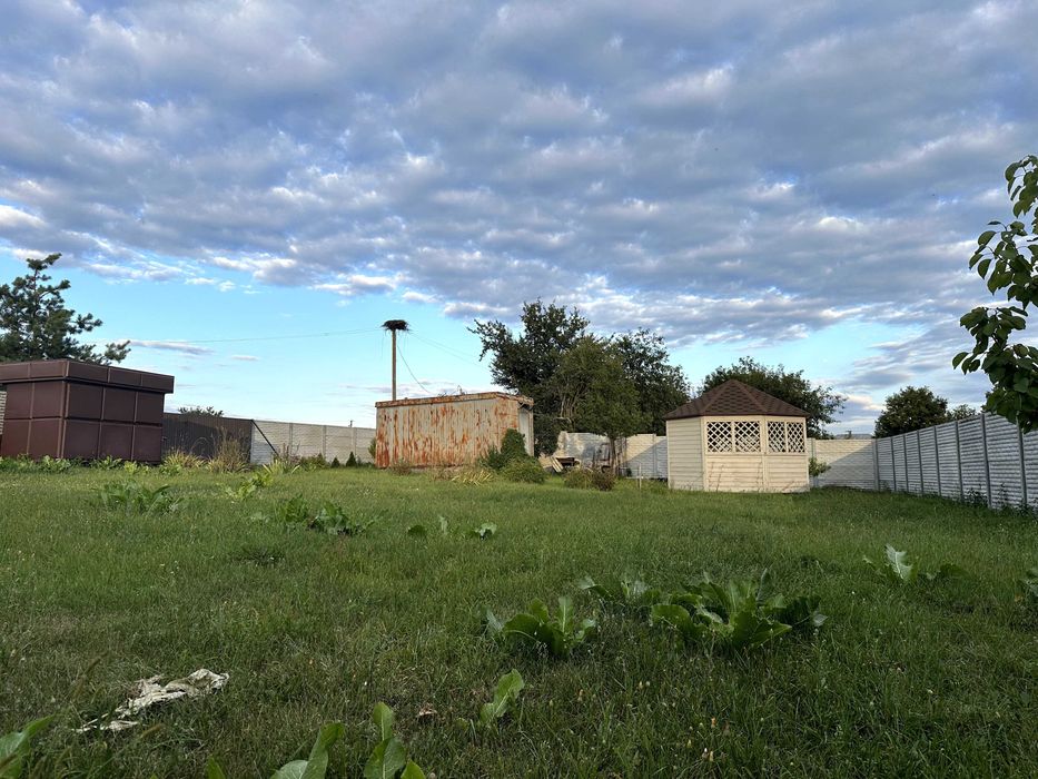 Продаж земельної ділянки в с. Брусилів