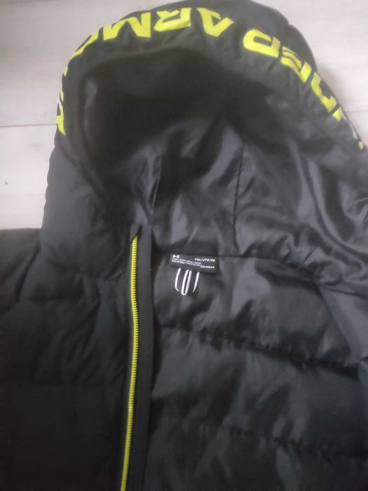 Młodzieżowa kurtka under armour